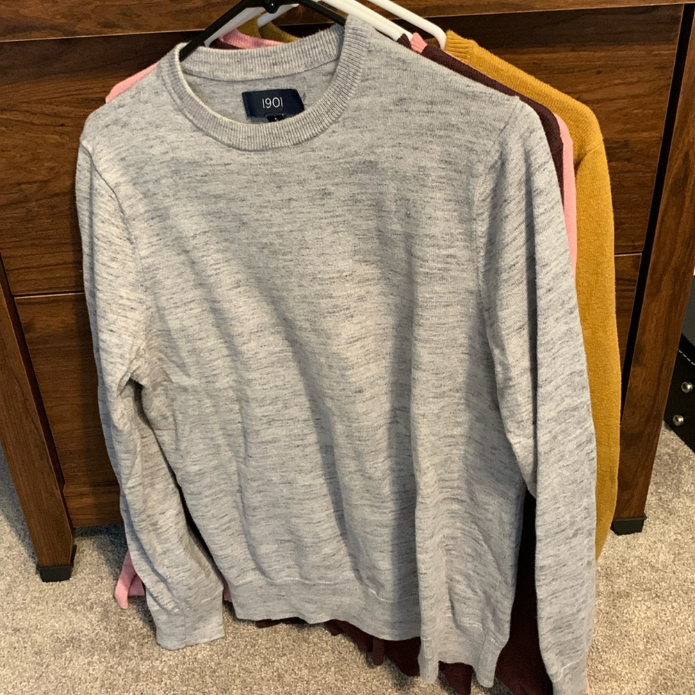 Sweaters - Set of 4 Crewneck (Small)